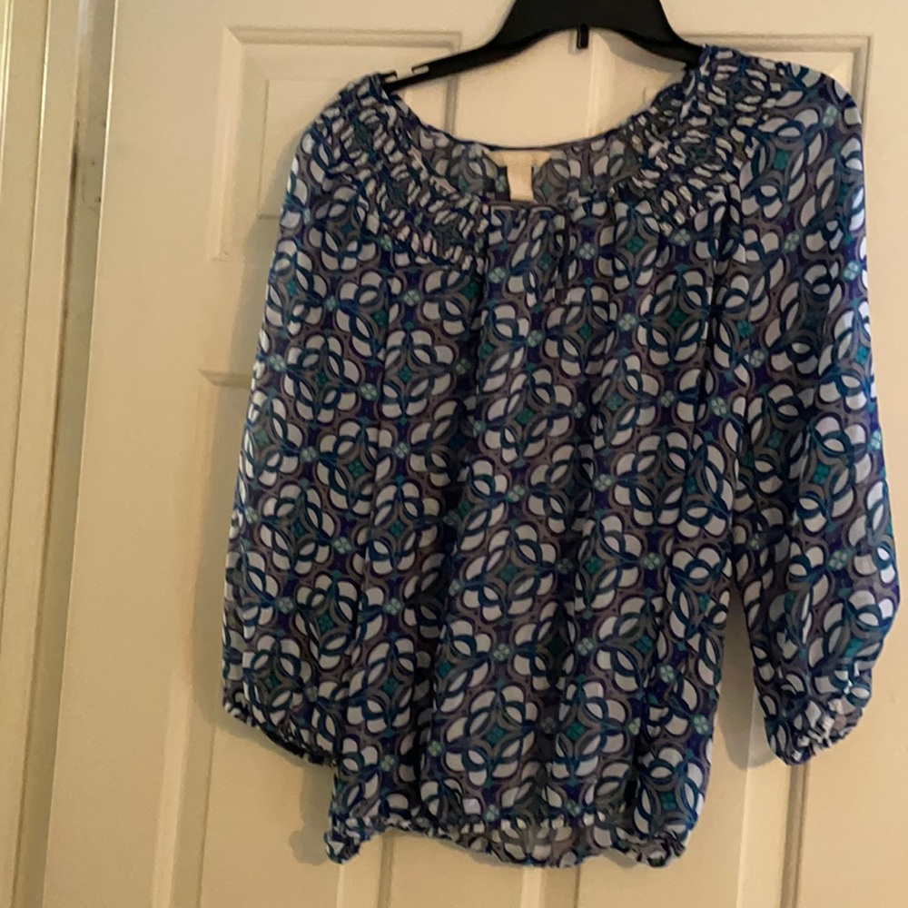 EUC sheer 3/4 sleeve printed top